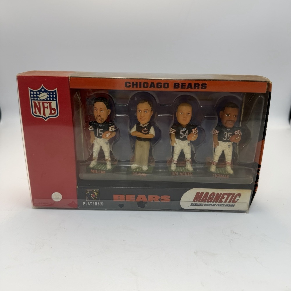 Forever Collectibles Set of Four (4) Chicago Bear Magnetic Mini Bobs w/ Display